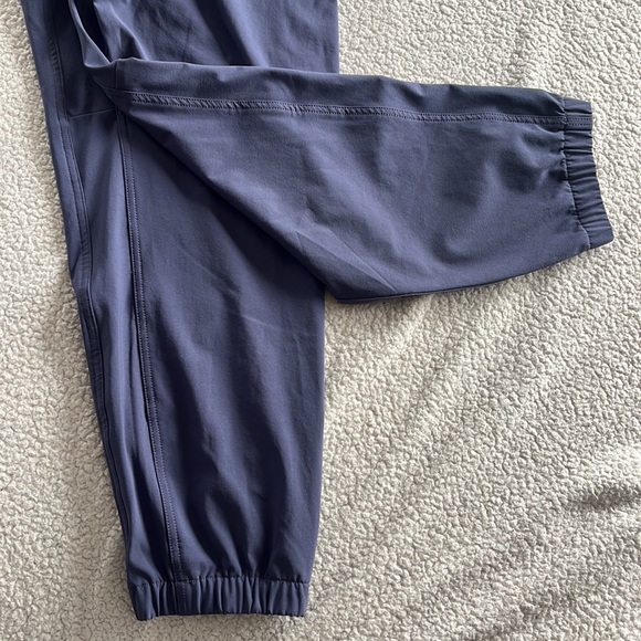 NWOT Eddie Bauer Women's ClimaTrail Joggers - 10, Dark Mulberry/Purple/Black - Picture 9 of 10